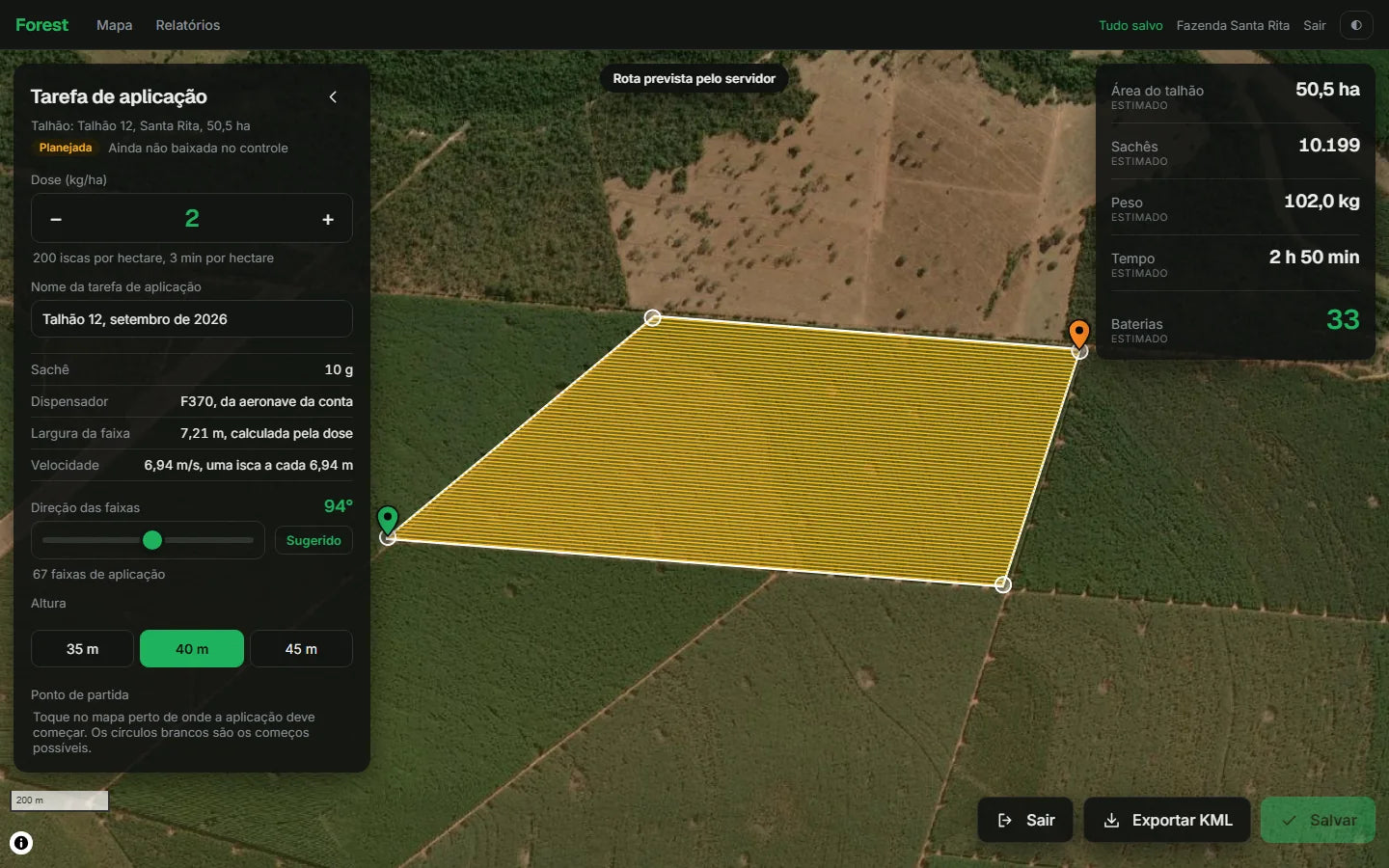 Sistema web do FOREST planejando uma tarefa de aplicação: dose em kg/ha, largura da faixa e velocidade calculadas, faixas dentro de um talhão em V e resumo com sachês, peso, tempo e baterias