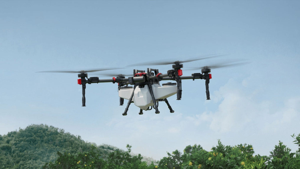 Drone agrícola XAG P150 em voo